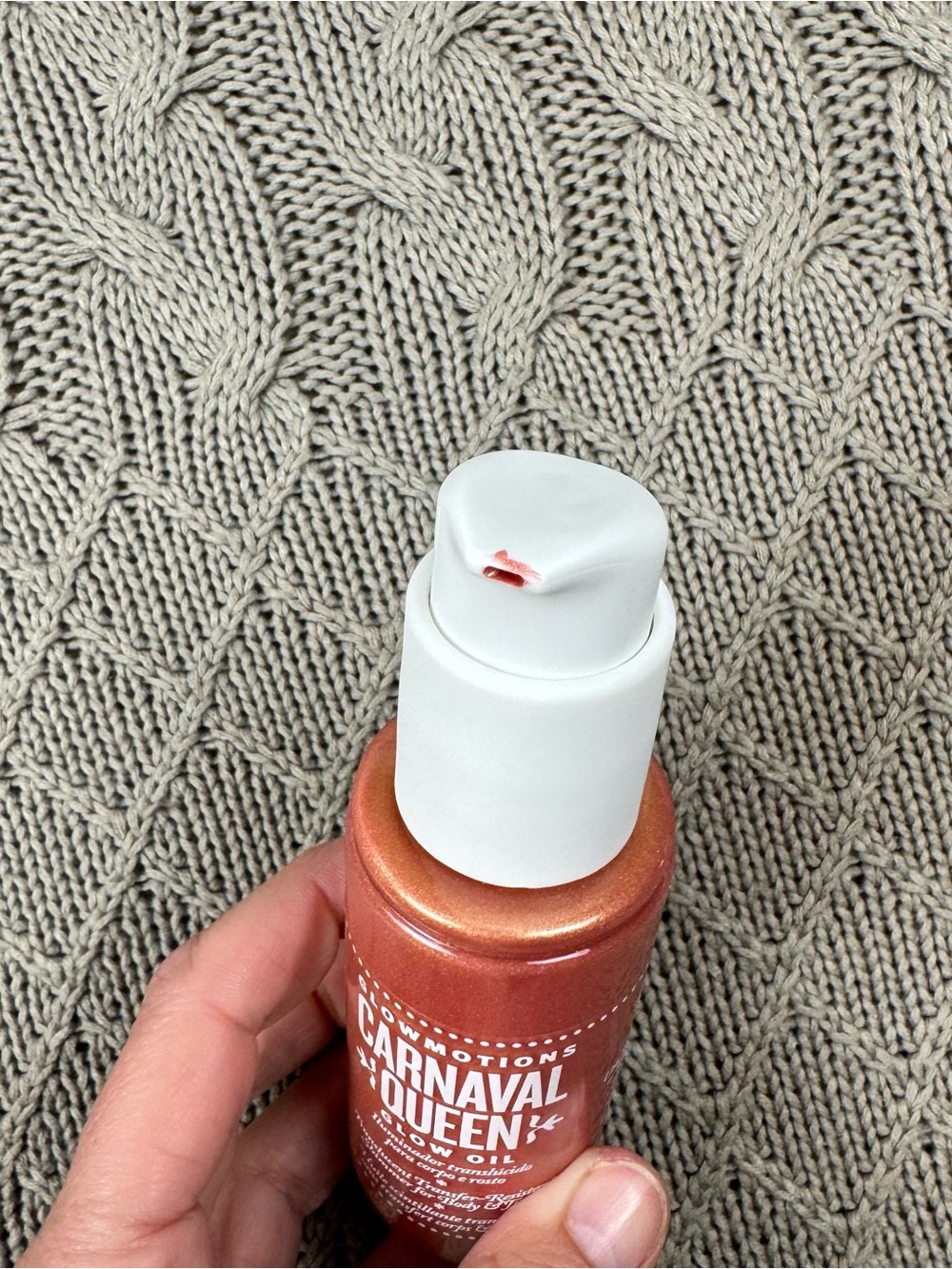 Sol de Janeiro Shimmering Copper Body Oil - Picture 4 of 4